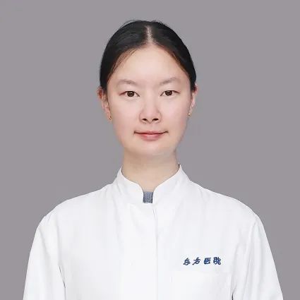 严俊洁.jpg