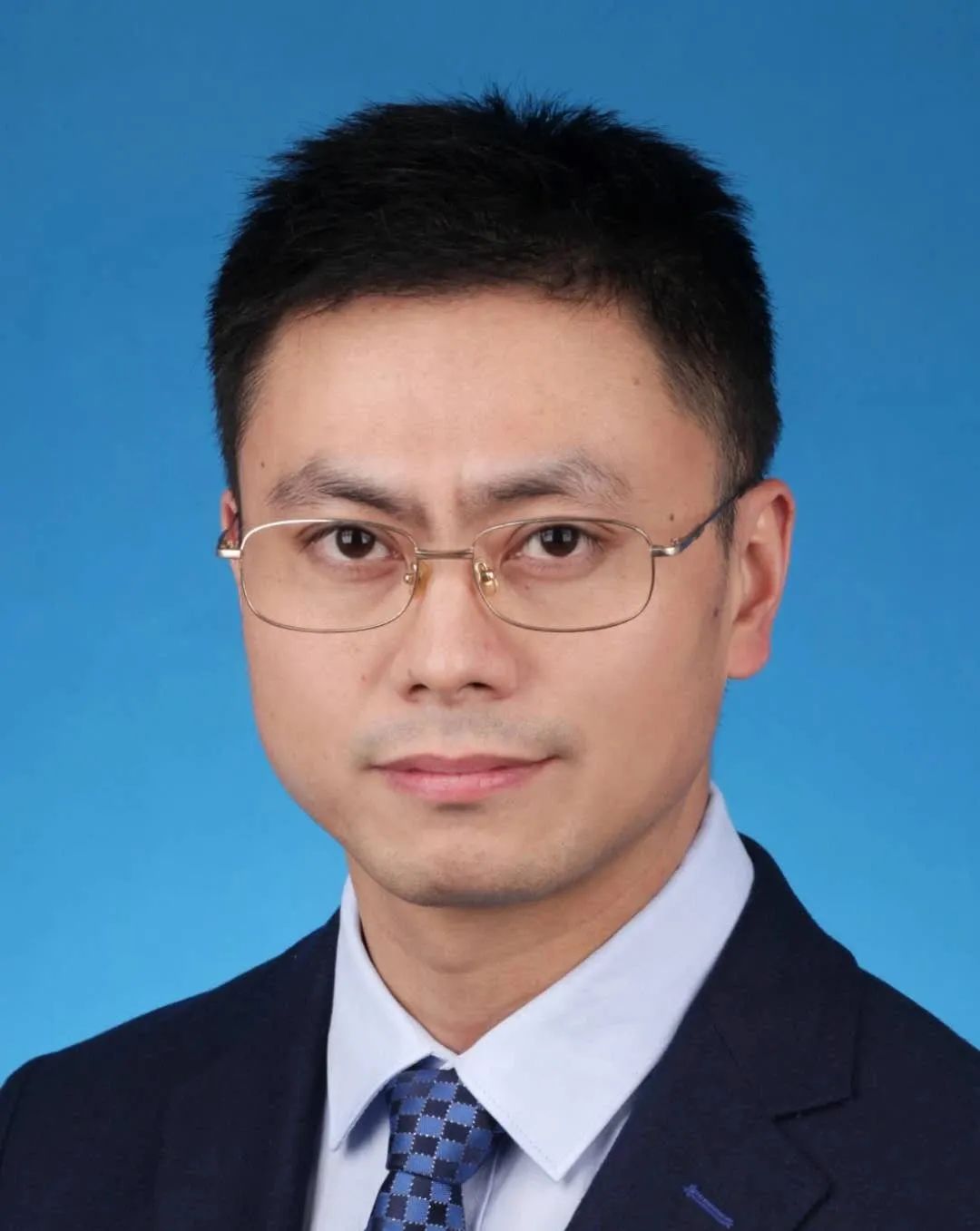 肖亚平.jpg