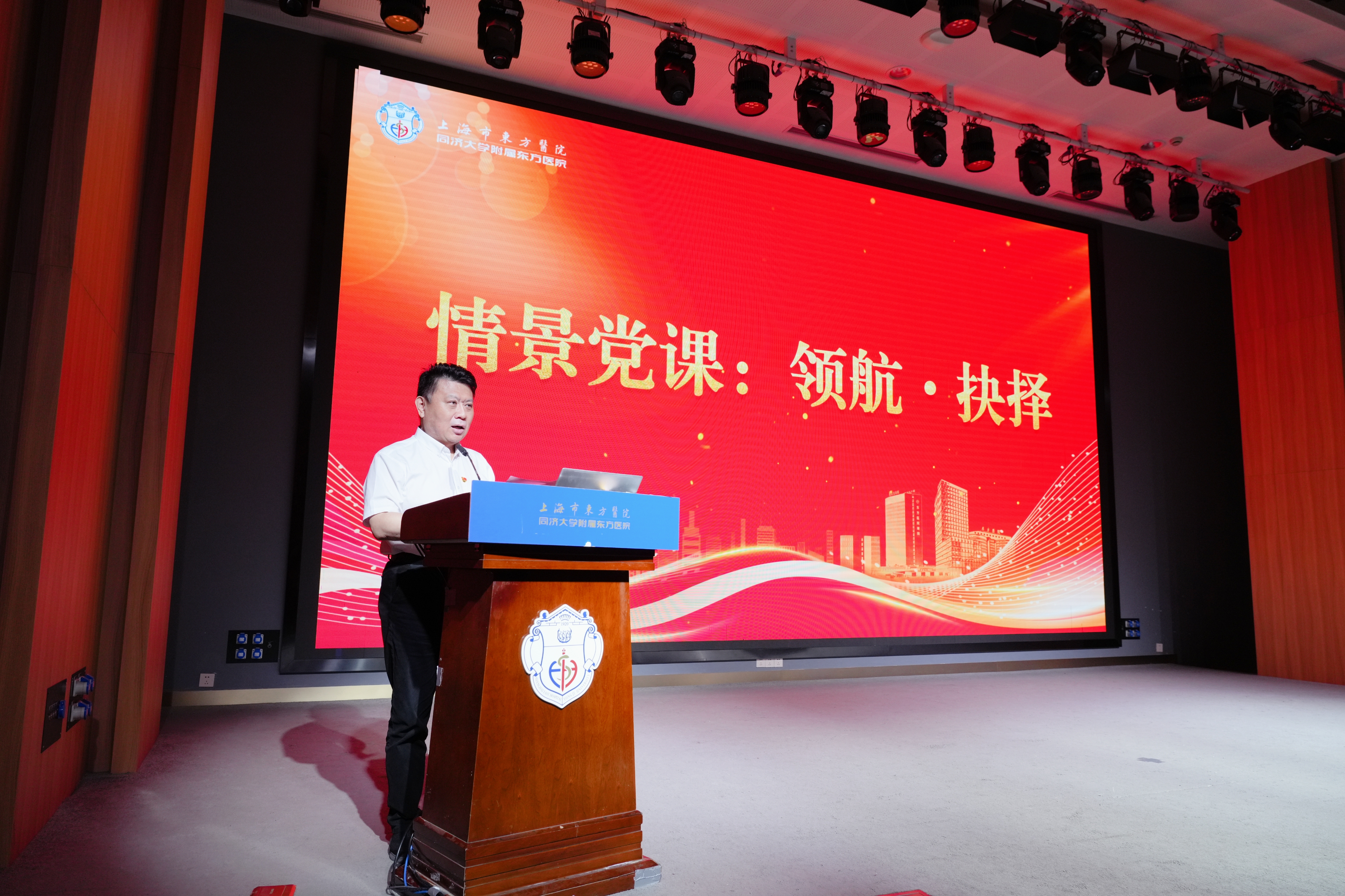 17902085685737.jpg 李刚.jpg